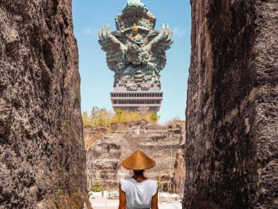 patung-garuda-wisnu-kencana